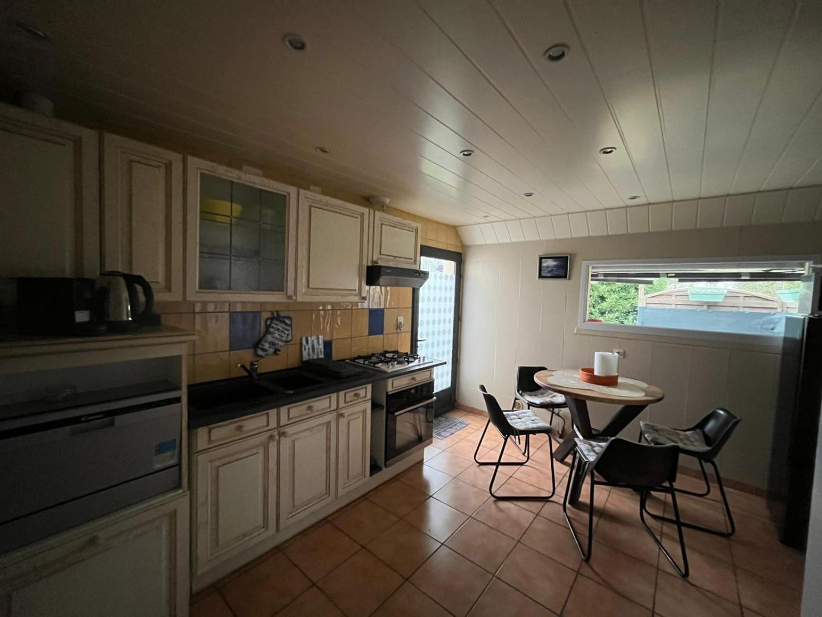 Appartement Type Loft Avec Terrasse 瑟堡 外观 照片